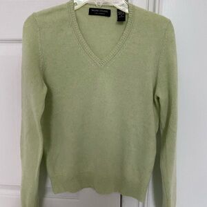 Valerie Stevens pale green 100% cashmere